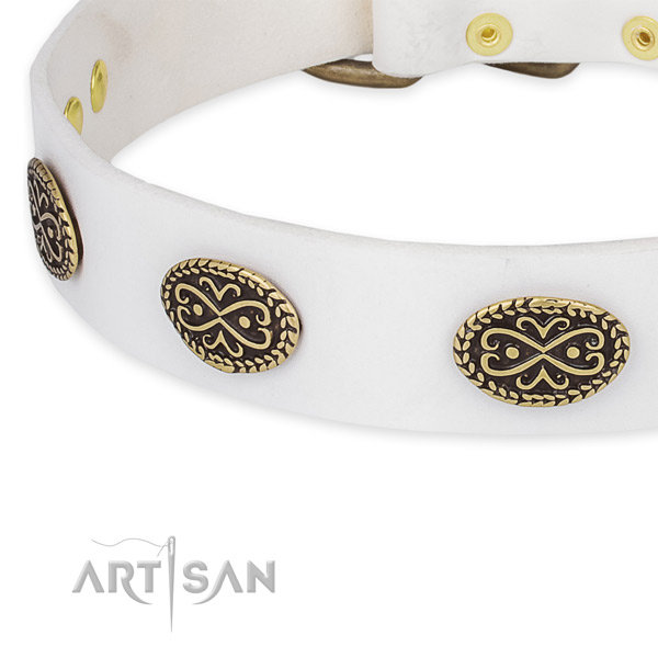 Adjustable full grain genuine leather collar for your stylish doggie